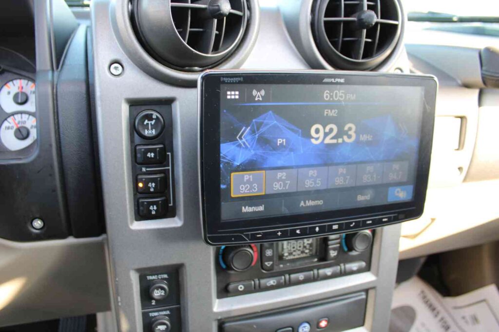 2003 HUMMER H2