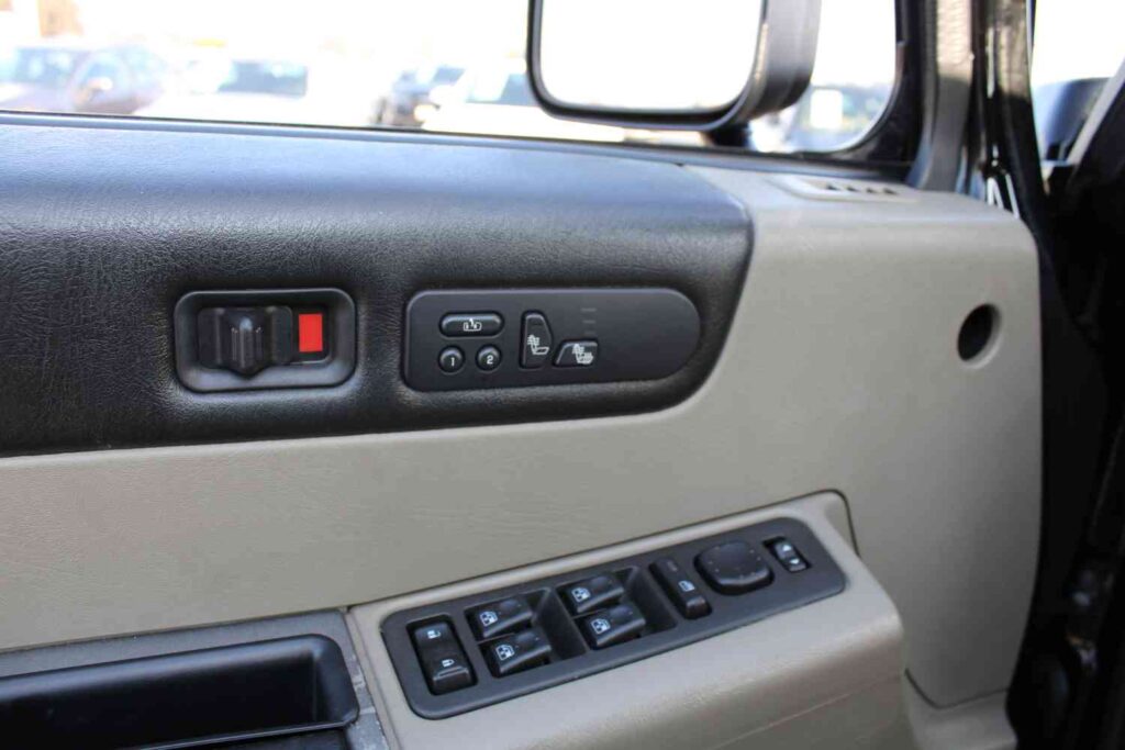 2003 HUMMER H2