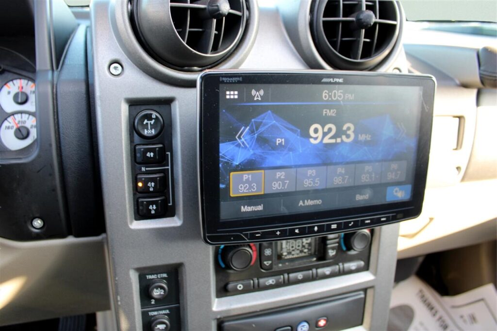 2003 HUMMER H2