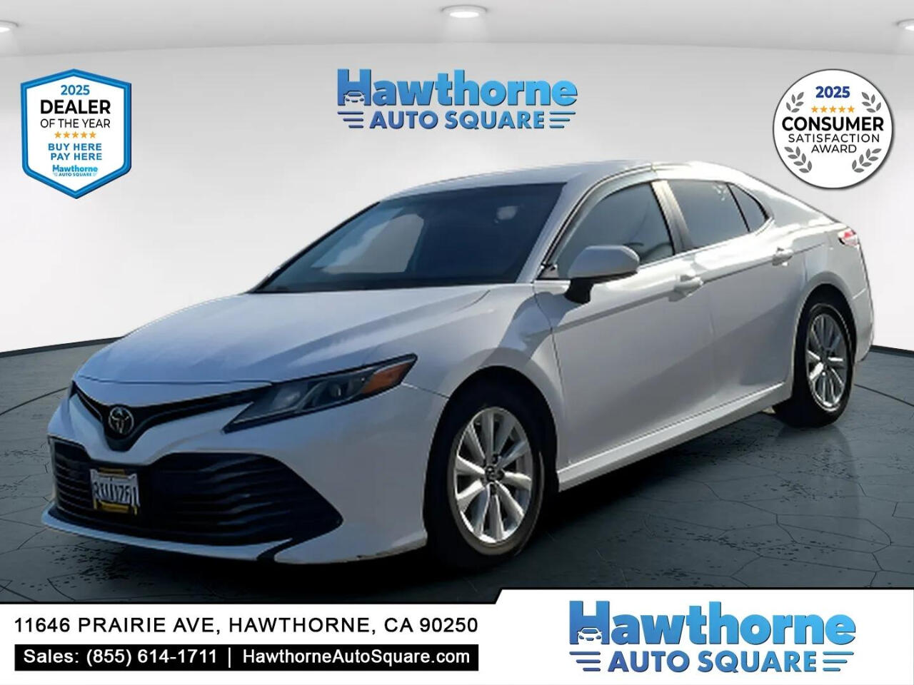 2019 Toyota Camry LE's photo