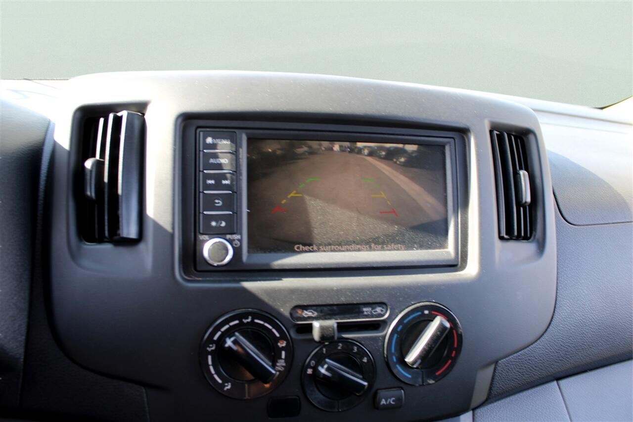 2020 Nissan NV200 S - Photo 13
