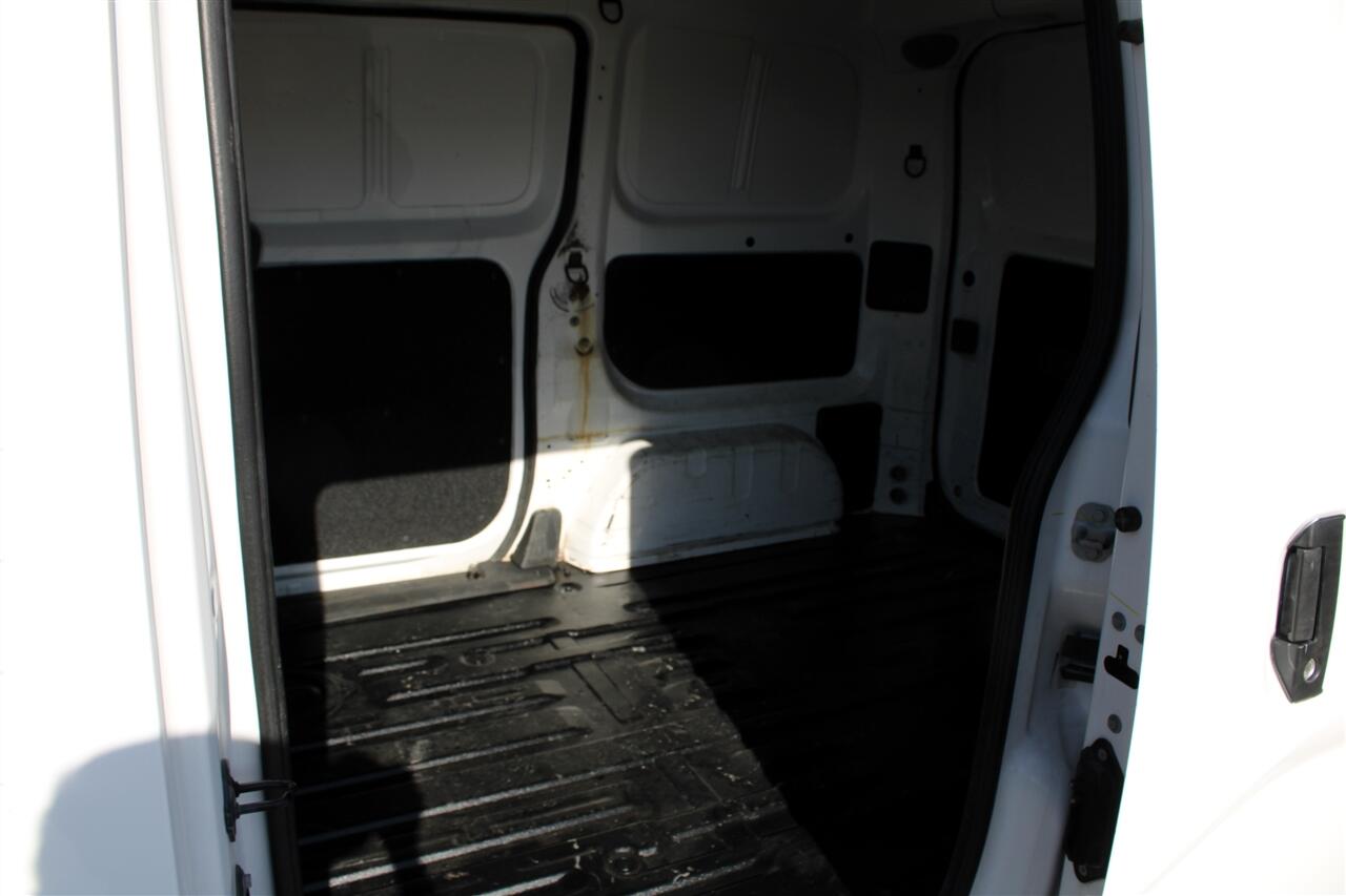2020 Nissan NV200 S - Photo 16